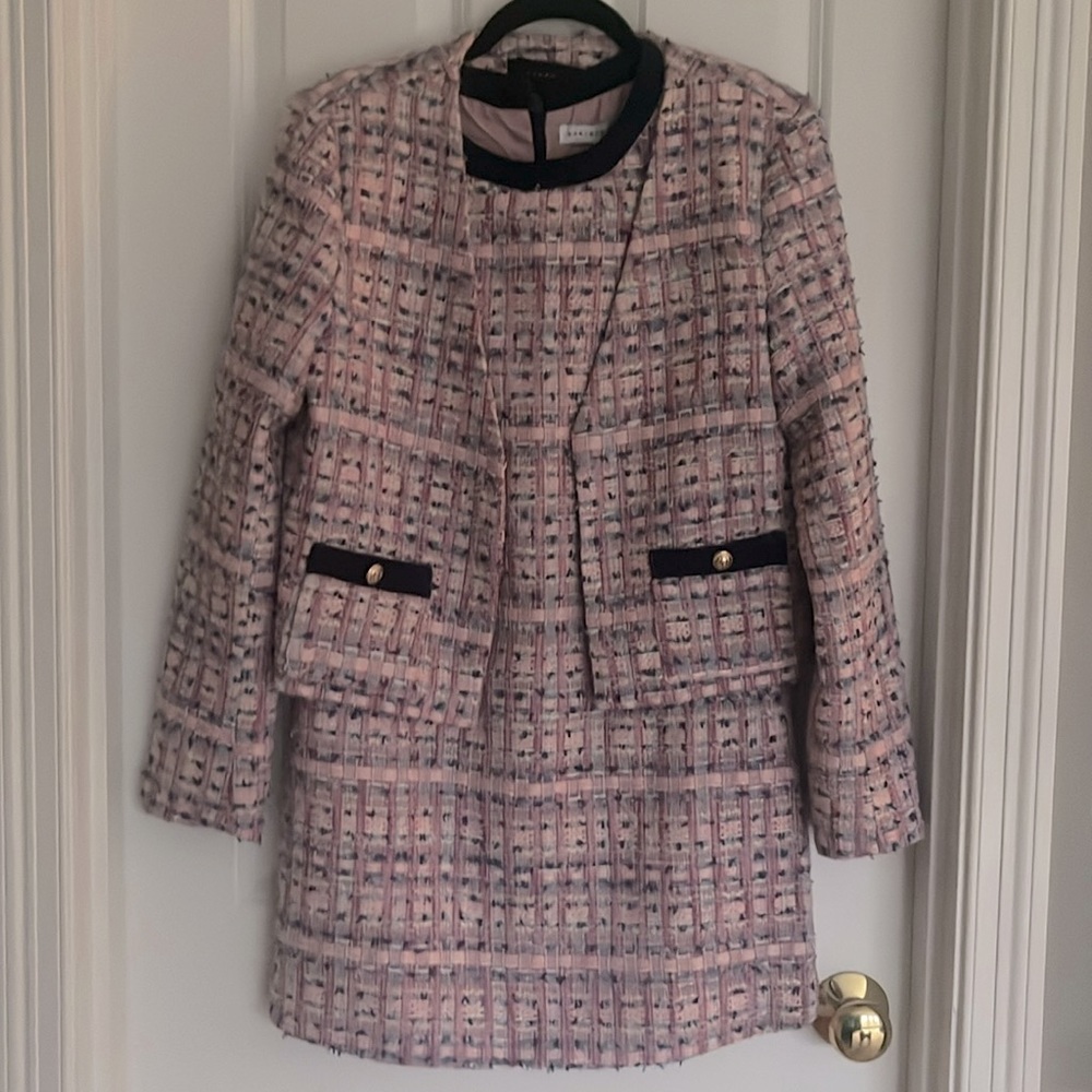 Beautiful, classic Jackie O suit dress